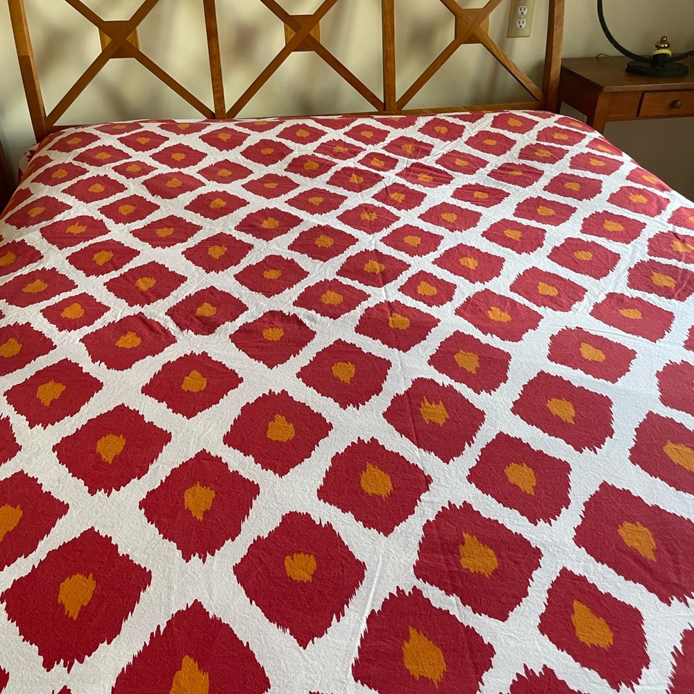 King! Pottery Barn Ikat duvet cover & 2 king cases. Traveling—can ship Feb 1st.
